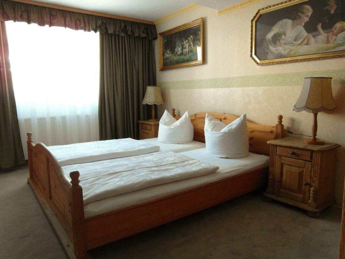 Pension Antik Bad Lobenstein Bagian luar foto
